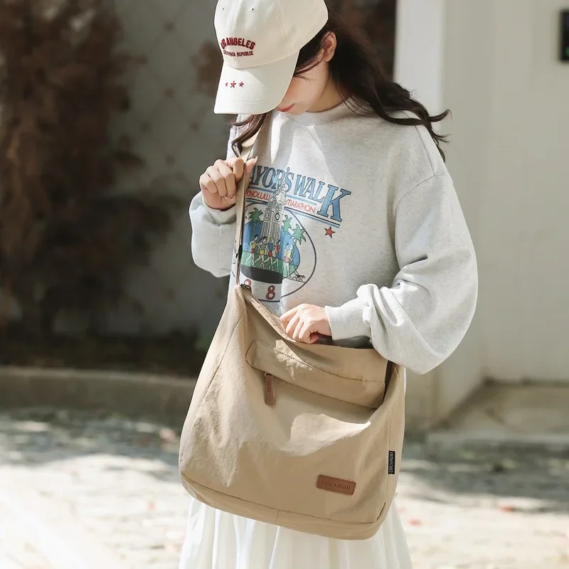 Japanese Women Men Shoulder Cr - đánh giá và giá Japanese Lifestyle Books