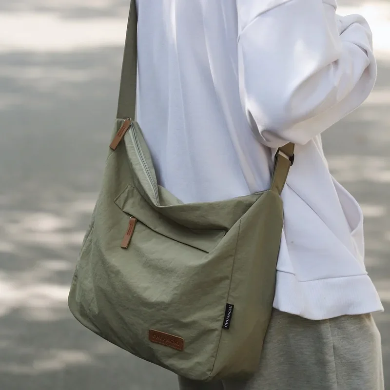Japanese Women Men Shoulder Cr - đánh giá và giá Japanese Lifestyle Books